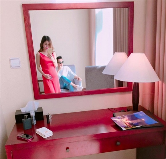 Vợ Việt Anh mang bầu con trai  3