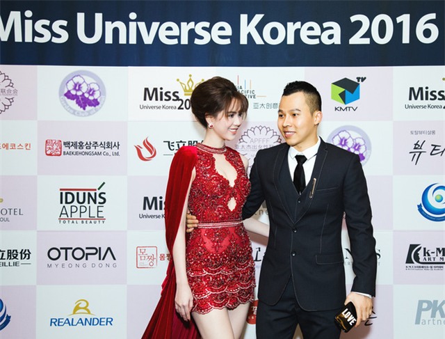 Ngọc Trinh khoe chân trắng nõn, được BTC tặng hoa trên sân khấu Hoa hậu Hàn Quốc 2016 - Ảnh 9.
