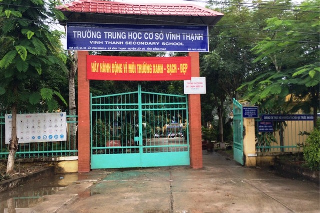 Trong lúc đơn thư của các giáo viên Trường THCS Vĩnh Thạnh về việc cô Nguyễn Thị Đào giật hụi chưa được giải quyêt thì Phòng Giáo dục - Đào tạo huyện Lấp Vò chuyển cô Đào đến nơi khác công tác.