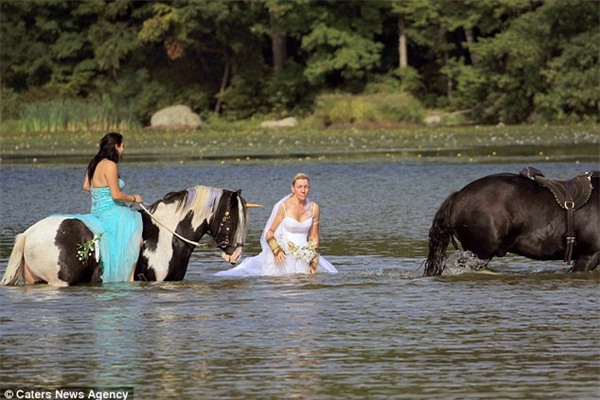 Cô dâu đau điếng