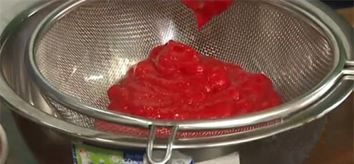 tinh-dau-gac-tri-nam-tan-nhang-duong-da-trang-blogtamsuvn3