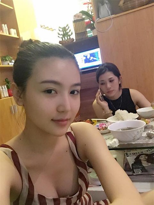 mat moc dep ngo ngang cua nu hoang sac dep ngoc duyen - 3