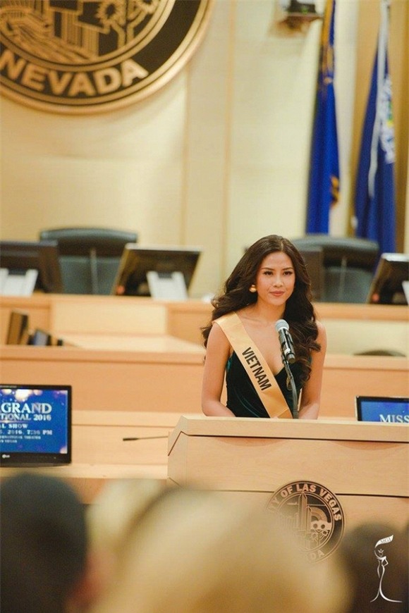 nguyen-thi-loan-5-ngoisao.vn-w600-h900 0