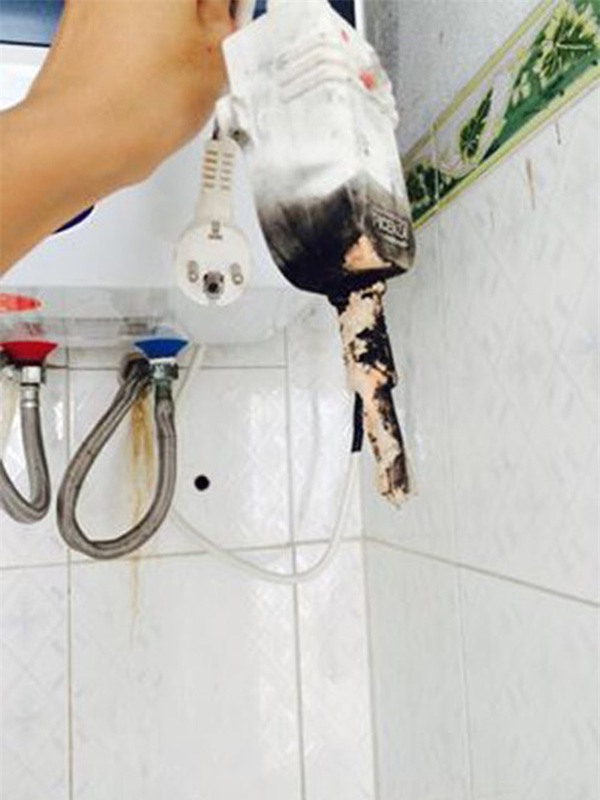 Hãy chú ý, ngoài bình gas, nhà bạn vẫn còn 2 quả bom nổ chậm này có thể gây cháy nhà bất kì lúc nào - Ảnh 1.