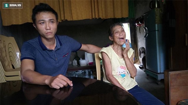 Chủ tịch Quảng Bình: Cách chức ngay cán bộ thu tiền cứu trợ của dân - Ảnh 1.