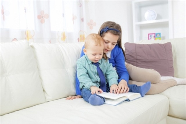 Bức thư bênh vực cậu em trai tự kỷ của cô bé 6 tuổi làm tan chảy trái tim hàng triệu người - Ảnh 3.