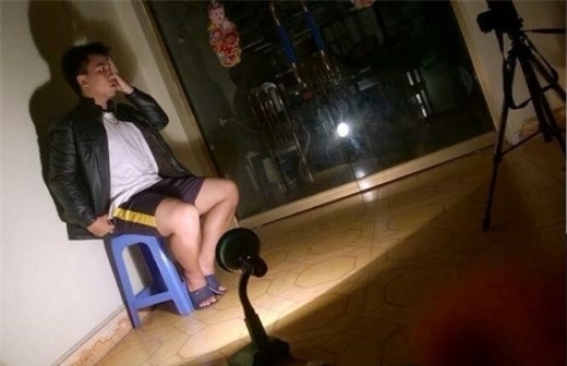 Đố bạn nhịn được cười với sự thật sau những bức hình thời trang long lanh-12