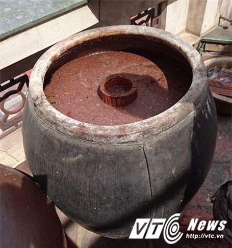 nước mắm nhĩ ,mắm cốt, họa sĩ lê đình nguyên, họa sĩ làm mắm, nước mắm