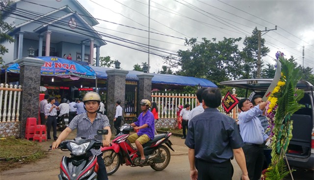 Lời khai rúng động của kẻ giết vợ con Trưởng ban dân vận huyện - Ảnh 2.