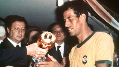 Carlos Alberto: Một bàn thắng, một vĩ nhân