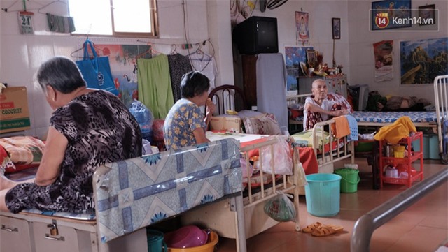 Mái nhà nhỏ cưu mang 136 cụ bà không nhà cửa, không gia đình ở Sài Gòn - Ảnh 9.