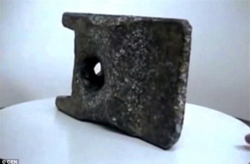 phat hien do vat kim loai co nien dai 250.000 nam hinh anh 3