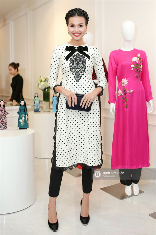 Phạm Hương, Chi Pu, Hạ Vi cùng dàn sao Việt khoe sắc trong tà áo dài duyên dáng - Ảnh 2.