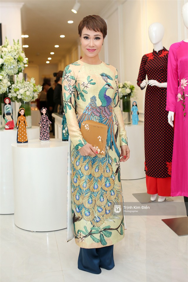 Phạm Hương, Chi Pu, Hạ Vi cùng dàn sao Việt khoe sắc trong tà áo dài duyên dáng - Ảnh 21.