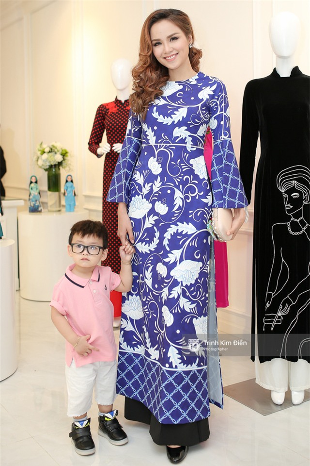 Phạm Hương, Chi Pu, Hạ Vi cùng dàn sao Việt khoe sắc trong tà áo dài duyên dáng - Ảnh 5.