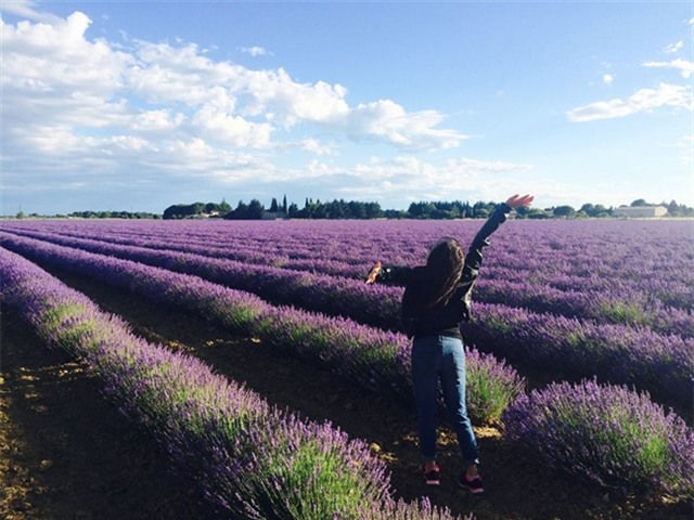 Du hoc sinh Phap tiet lo bi quyet kiem viec lam them du song tu lap 100% o xu nguoi