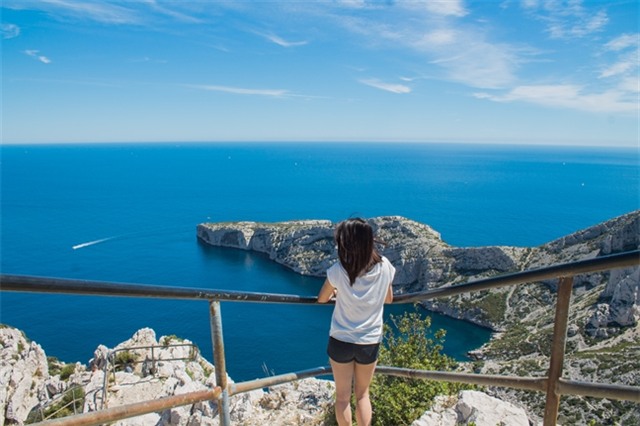 Du hoc sinh Phap tiet lo bi quyet kiem viec lam them du song tu lap 100% o xu nguoi