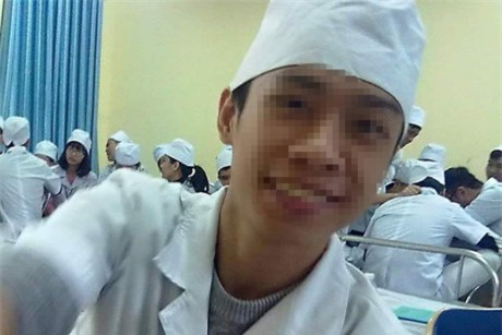 Su dung am sieu toc, mot sinh vien dai hoc Y tu vong - Anh 1