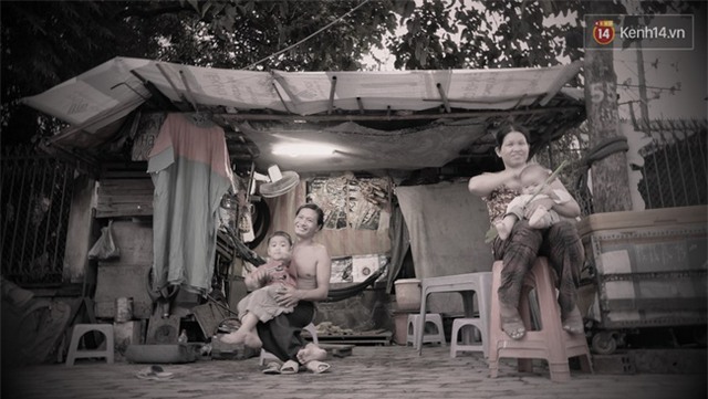 Mái ấm hạnh phúc của anh sửa xe và cô thợ may trong túp lều ở vỉa hè Sài Gòn - Ảnh 18.