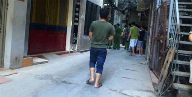 Người dân kể lại vụ 3 kẻ lạ mặt cầm súng AK bắn lễ tân nhà nghỉ