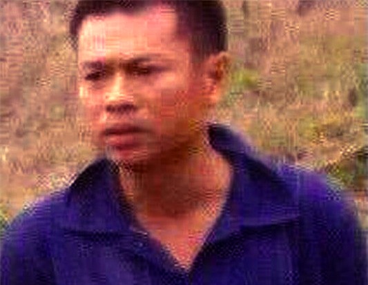 Nghi can xả súng làm 3 người chết ở Đắk Nông ra đầu thú - Ảnh 1.