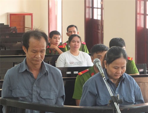 be gai bi me ke bat ban dam cho ban trai - 1