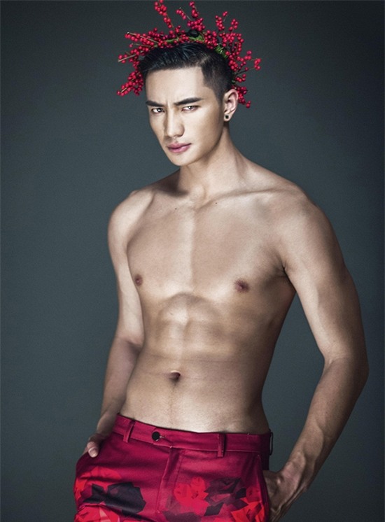 Khi các quý ông Vbiz chịu cởi trần khoe múi, ai sexy hơn ai? - Ảnh 13.