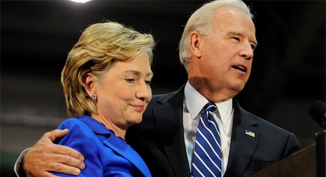 Bi FBI tai dieu tra, Clinton hung don nang truoc them bau cu hinh anh 2