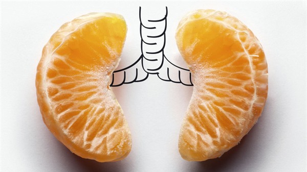 Nên ăn, uống gì để cứu lá phổi đã bị tổn thương và giảm nguy cơ ung thư phổi? - Ảnh 1.