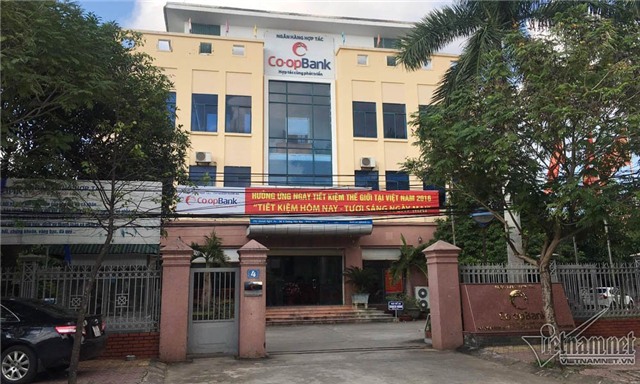 NHÂN VIÊN BÁN XĂNG BỊ ĐÁNH, CÁN BỘ ĐÁNH NHÂN VIÊN