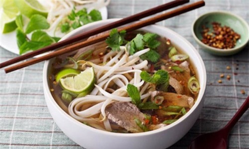 5 nen khi an bun pho, nguoi viem dai trang phai nho - 1