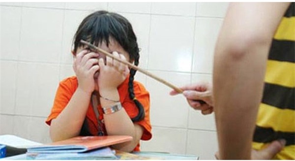 Đừng quát nạt, ép buộc, đã đến lúc phụ huynh Việt học người Mỹ cách dạy con học đầy hứng thú sau