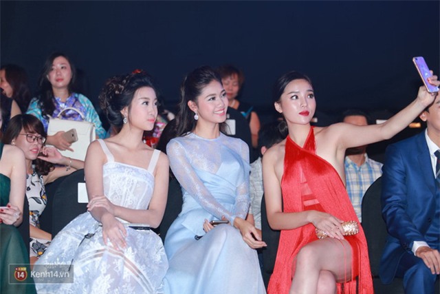 Kỳ Duyên vô tình lộ nội y vì chiếc váy ngắn phản chủ - Ảnh 3.