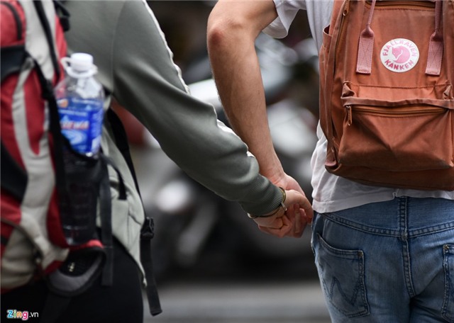 Quang chan ra duong trong gio lanh 20 do C hinh anh 14