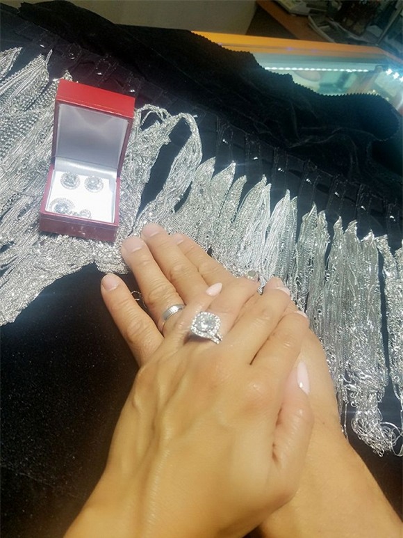 'Nữ hoàng ảnh lịch' Y Phụng bất ngờ tái hôn với bạn trai 5