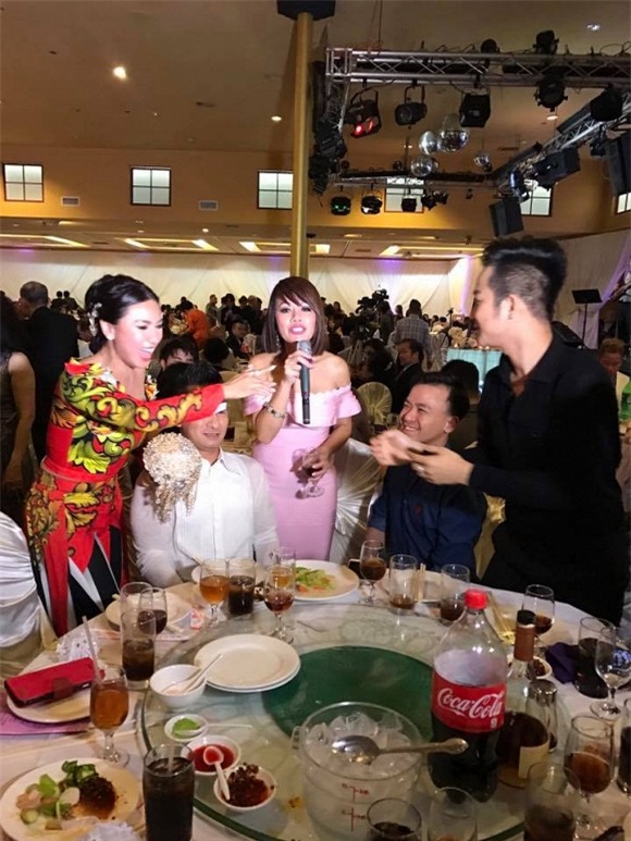 nu-hoang-anh-lich-y-phung-12-ngoisao.vn-w638-h960.jpg 5