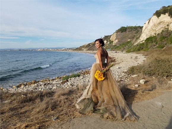 'Nữ hoàng ảnh lịch' Y Phụng bất ngờ tái hôn với bạn trai 2