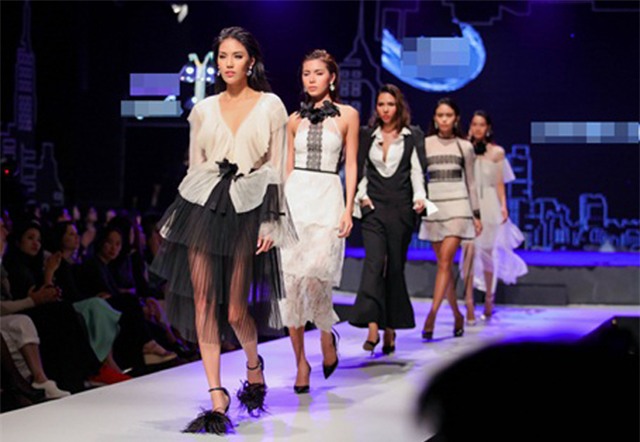 Lan Khuê & Minh Tú khiến làng mốt Việt xáo động vì sự vụ chèn ép, bắt đổi đồ - Ảnh 10.