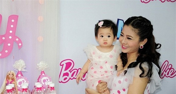 my-nhan-viet-khi-mang-thai-mai-phuong-11811-ngoisao.vn-w580-h311 0