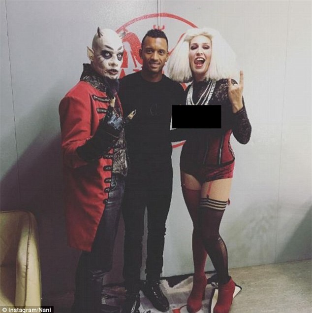 Ronaldo hoa quy khat mau, Mayweather thanh Ironman hinh anh 8