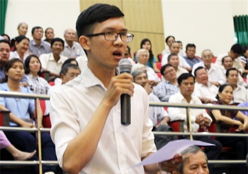 Nguoi than phien voi Bi thu Thang duoc cong nhan vien chuc hinh anh 1