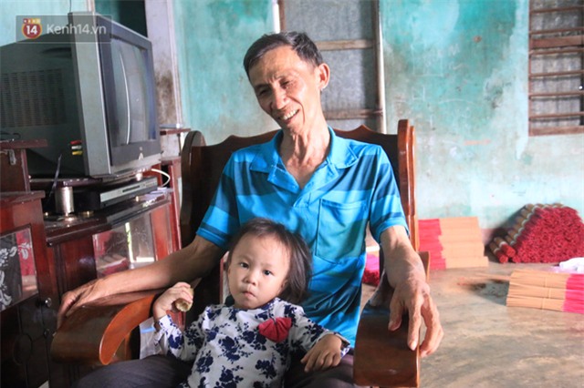 Gặp lại dị nhân Quảng Nam 13 năm vẫn ôm bức tượng chứa thi hài của vợ để ngủ - Ảnh 7.