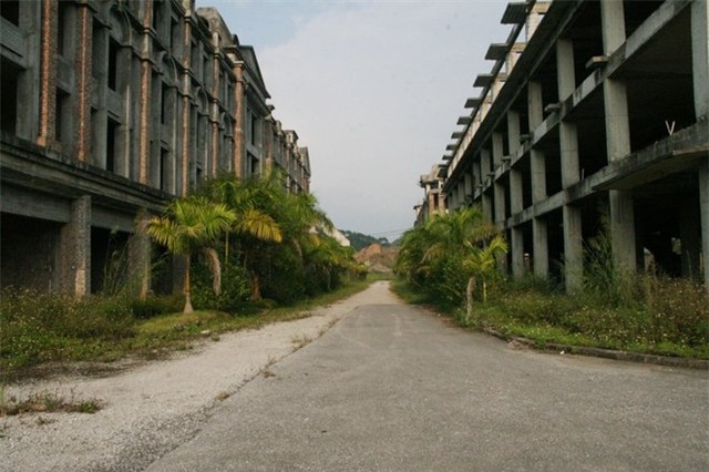 thuế tài sản, thuế nhà, có nhà thứ hai bị đánh thuế, bộ tài chính, đầu cơ nhà đất, bất động sản, biệt thự ma