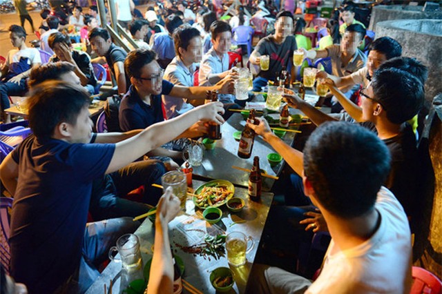 Nhậu bất chấp hoàn cảnh, nhiều người đọc bài xong hẳn sẽ thấy chột dạ - Ảnh 1.