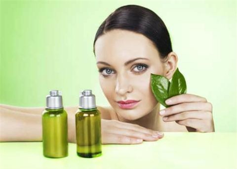 Phuong phap lam trang da cuc nhanh bang tra xanh ban da thu?