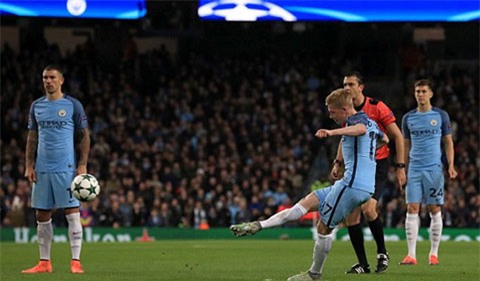 De Bruyne thi đấu cực hay ở trận đấu này