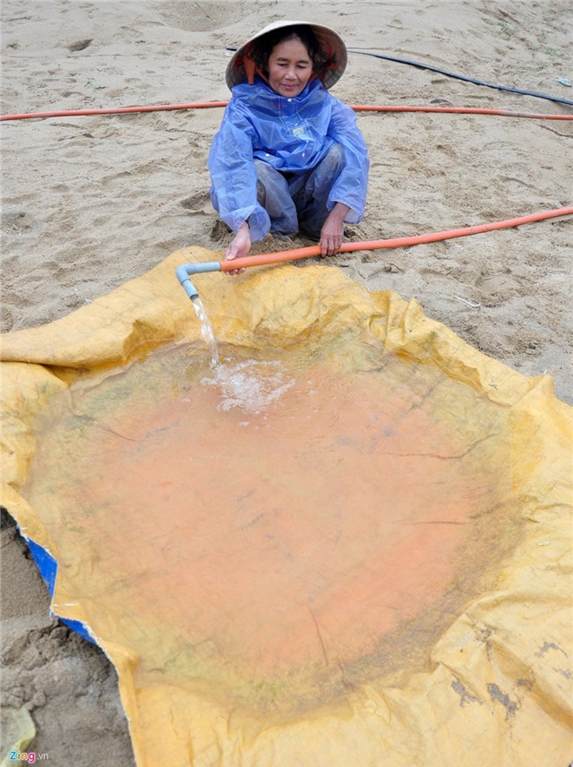 Dao ham cat lam gia do sach ven song Tra hinh anh 10