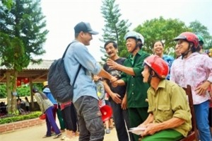 Sau từ thiện, vẫn còn 21 tỷ đồng trong tài khoản MC Phan Anh - 1