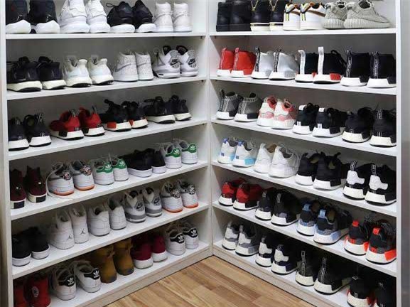 xa xỉ, giày ngàn đô, giày hàng hiệu, giày đắt tiền