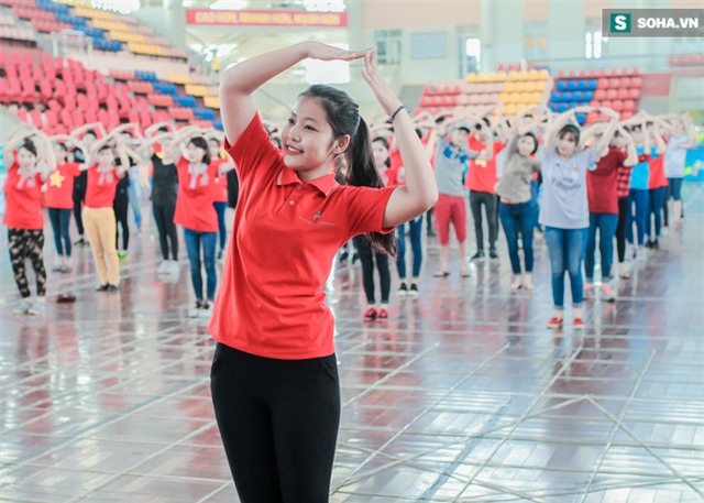 Cô giáo mầm non tương lai bị hắt chậu nước bẩn vào người khi đi tuyên truyền hiến máu - Ảnh 4.